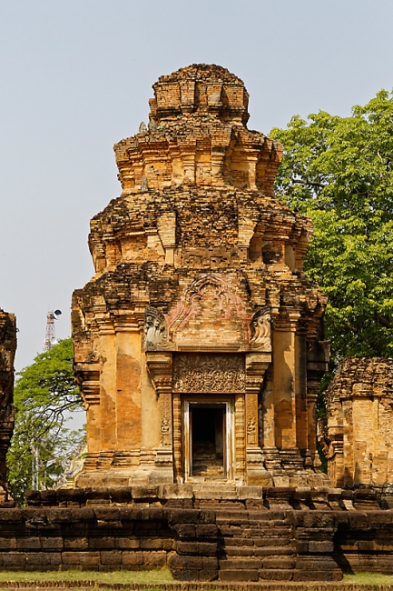 Prasat Sikhoraphum-MAR15-098